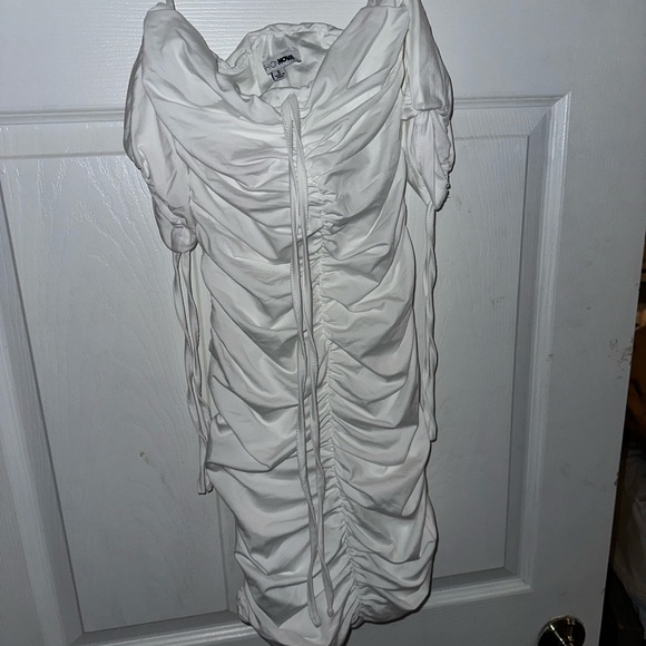 2 white ruched dresses from fashion nova. - Picture 5 of 7